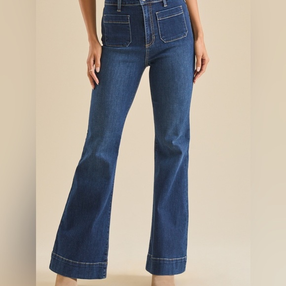 Altar'd State Denim - Altar’d State Echo Front Patch Pocket Bootcut Flare Jeans in Green Gray